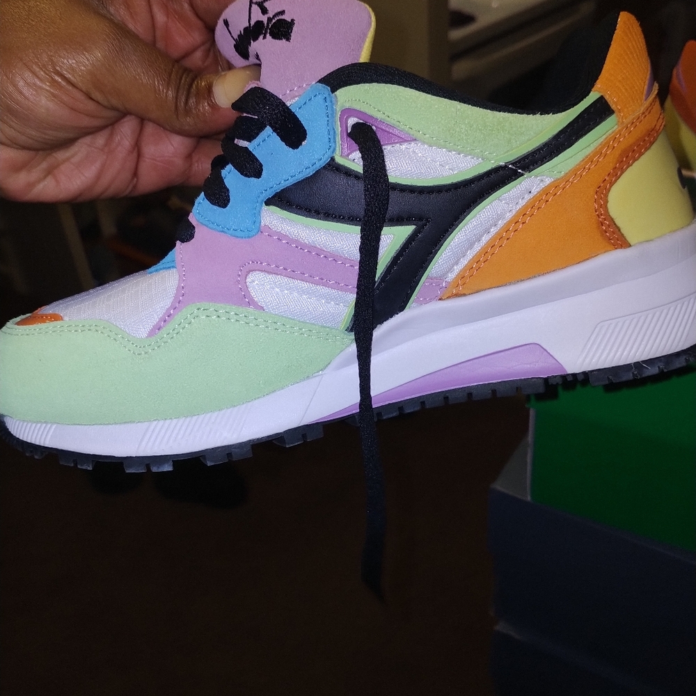 Diadora - Picture 3 of 5